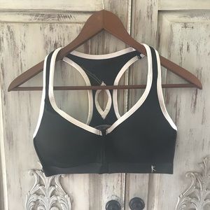 Danskin Now Sports Bra NWOT